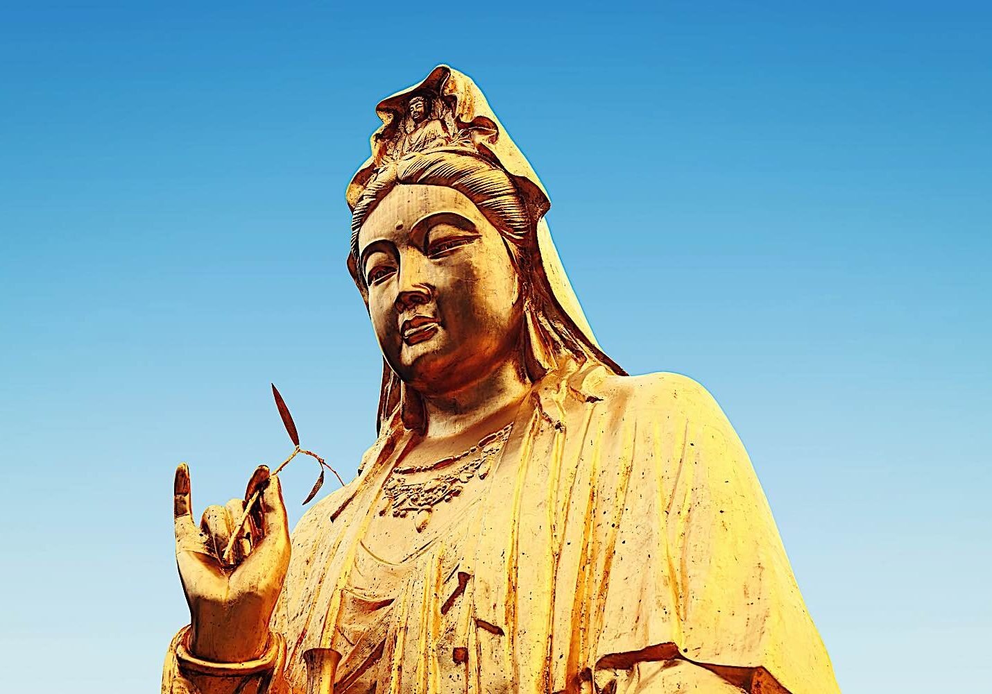 Avalokiteshvara statue (Guanyin, Kannon, Kuan Yin, Chenrezig). In the heart sutra it is Avalokiteshvara who teaches Shariputra, endorsed by Shakyamuni Buddha.