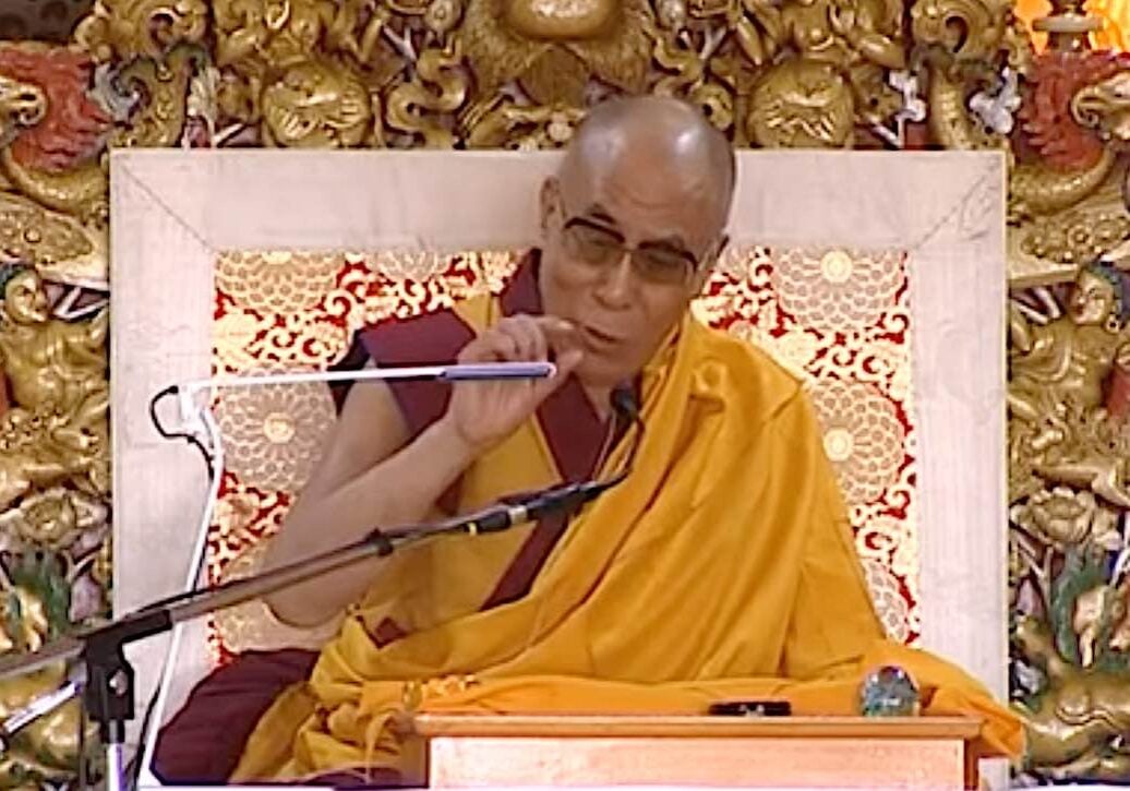 His Holiness the Dalai Lama teaching on the Heart Sutra.