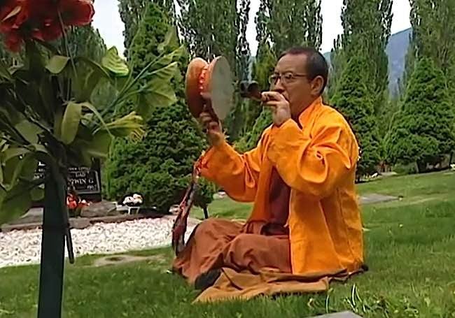 Advanced teachings, such as Chod, and other Vajrayana practices, require a teacher due to the precise, delicate and powerful nature of their impact on mindstream. Zasep Tulku Rinpoche practicing ancient Chod to benefit all sentient beings.